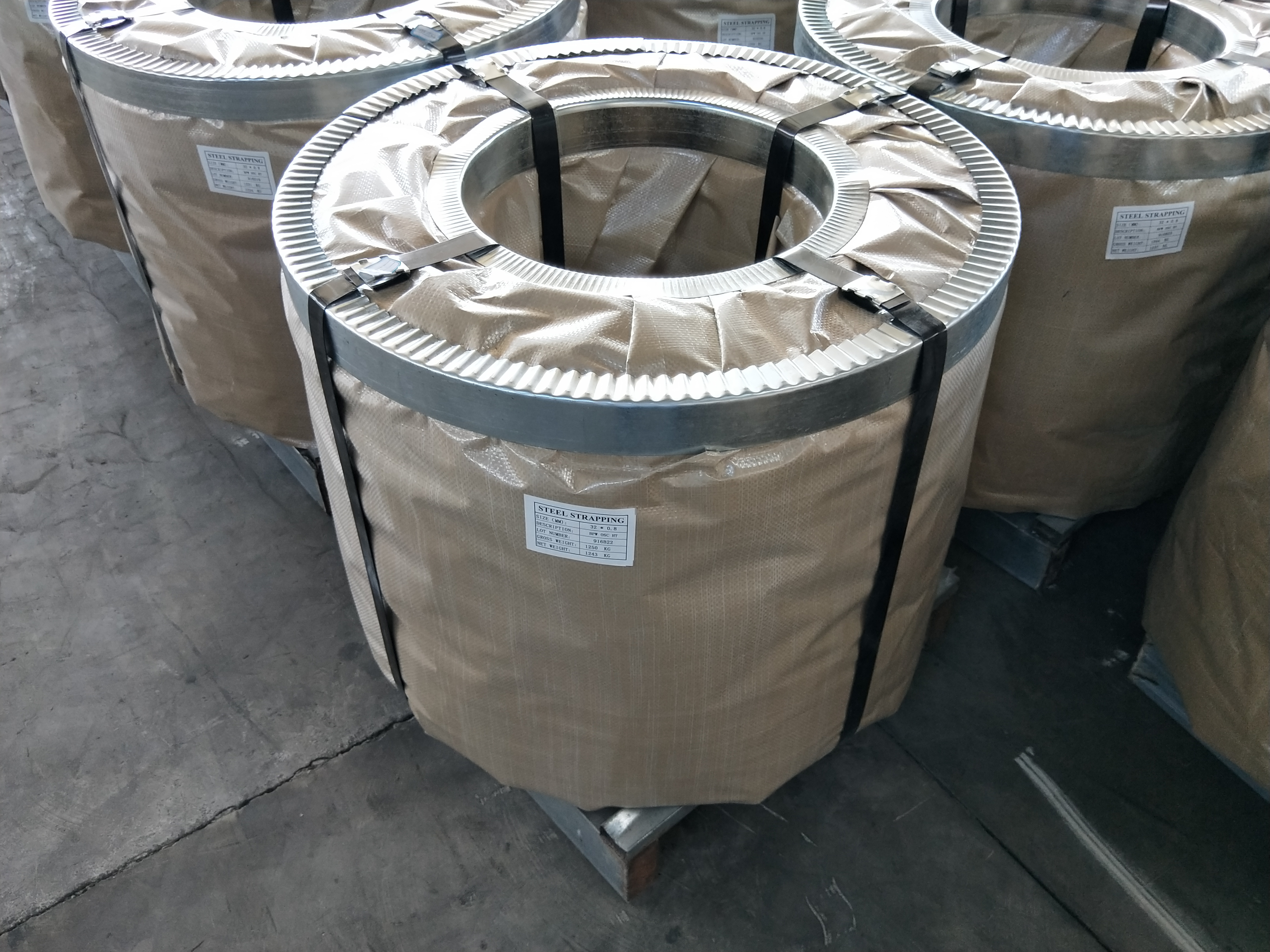 Shipment of Black Painted Jumbo Coil To Customer (图2) Shipment of Black Painted Jumbo Coil To Customer (图2)