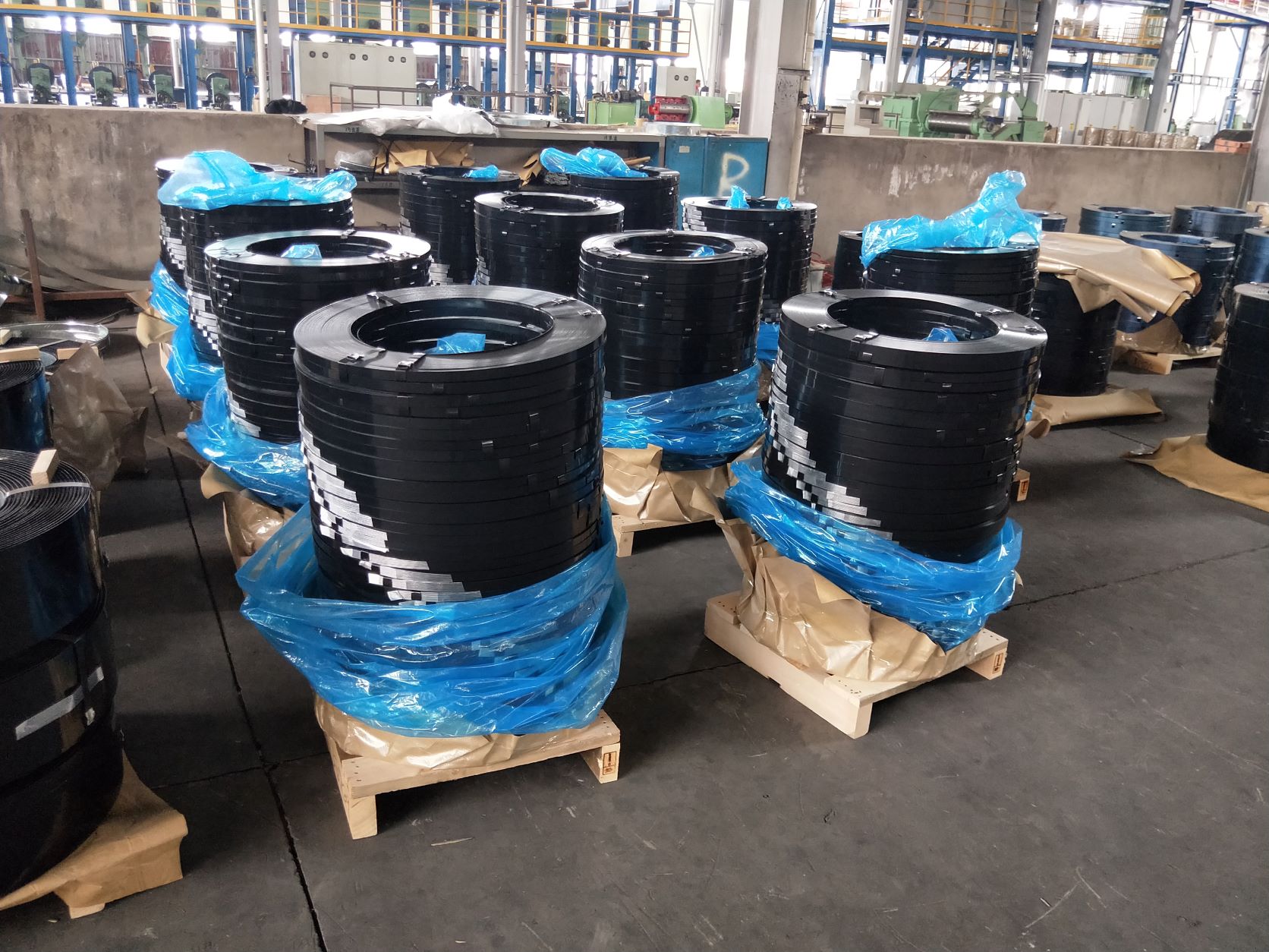 Color Painted and Waxed Steel Strapping (图1)