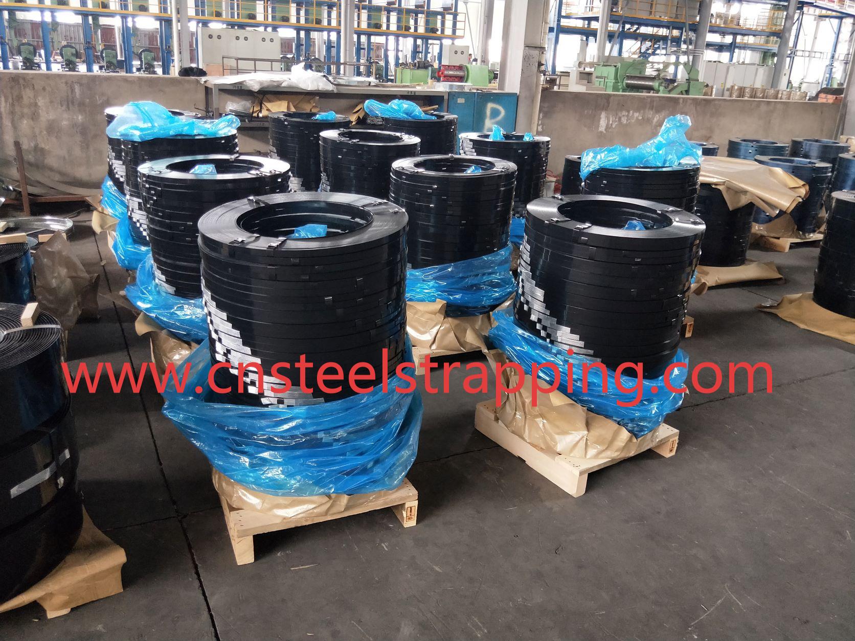 Green Painted And Waxed Steel Strapping (图1)